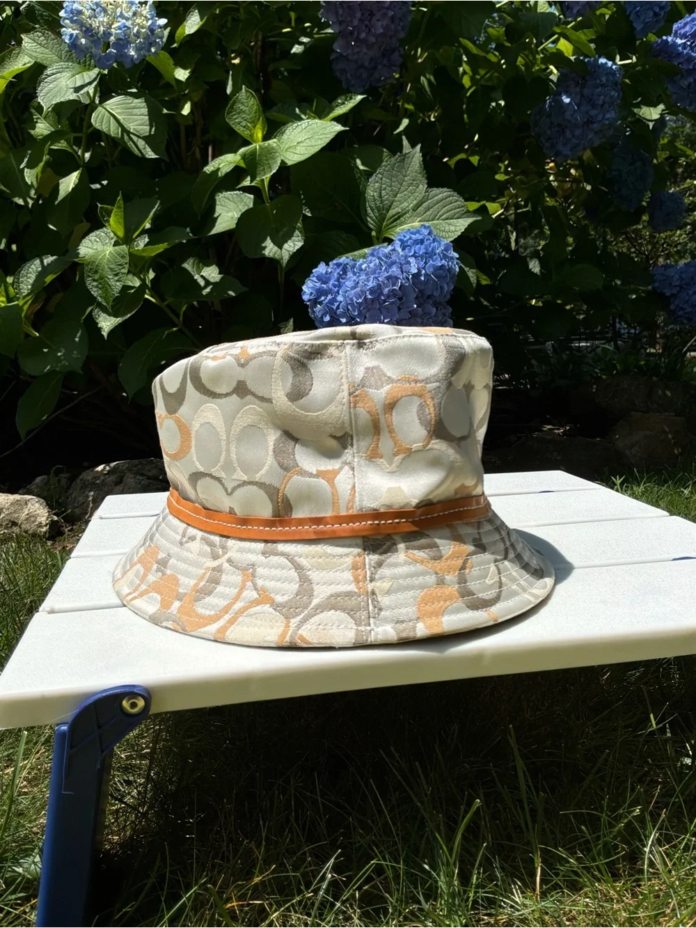 Coach Signature Print Bucket Hat in Beige/Tan
